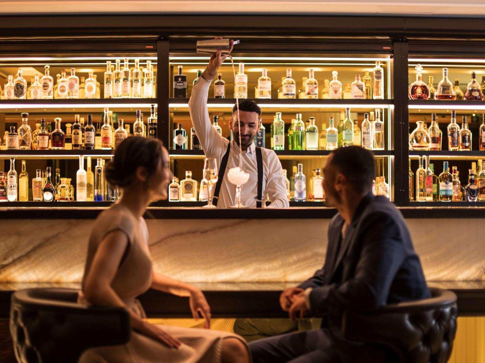 Sofitel Frankfurt Opera Hotel Frankfurt am Main Eksteriør billede The Bar